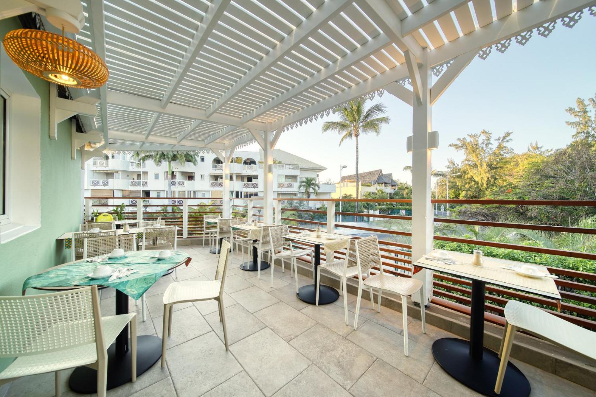 Residence Tropic Appart Hotel Saint-Gilles Les Bains Exterior photo