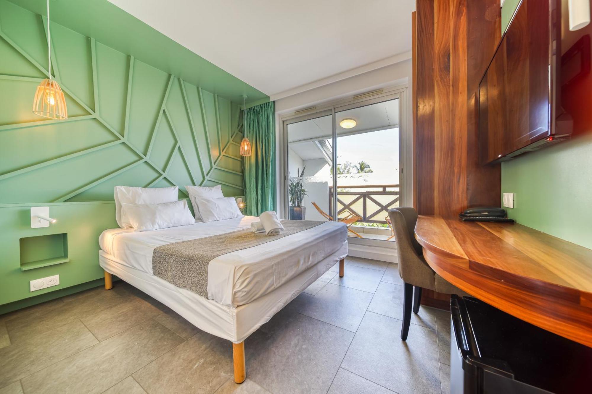 Residence Tropic Appart Hotel Saint-Gilles Les Bains Exterior photo