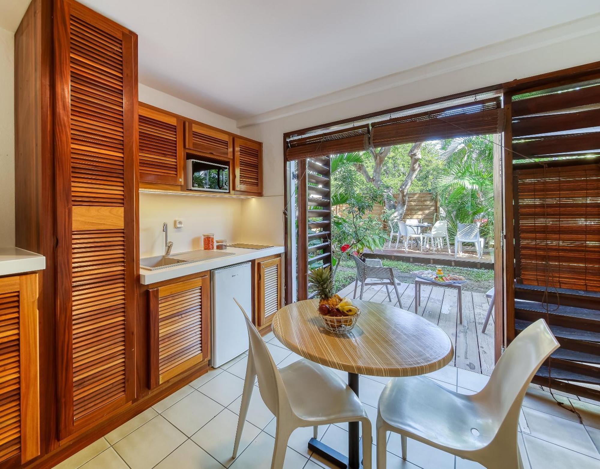 Residence Tropic Appart Hotel Saint-Gilles Les Bains Exterior photo