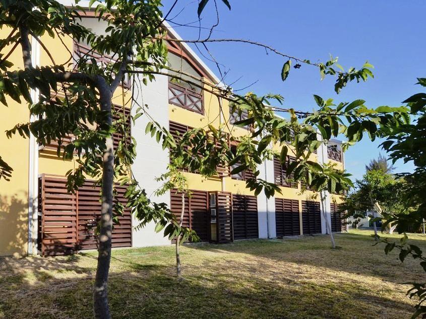 Residence Tropic Appart Hotel Saint-Gilles Les Bains Exterior photo